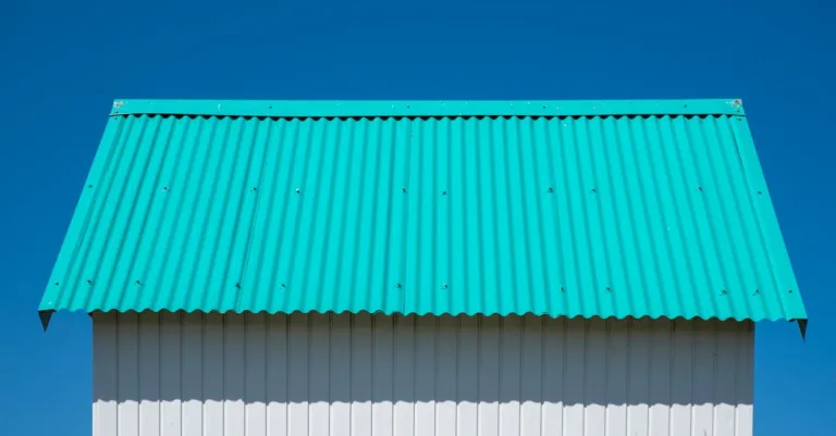 découvrez notre gamme complète de matériaux de toiture de haute qualité adaptés à tous vos projets de couverture, durables et performants.