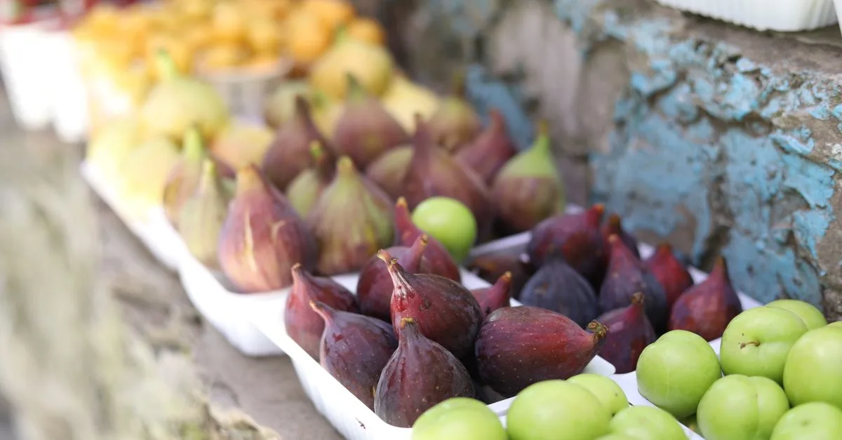 découvrez notre sélection variée de fruits frais, savoureux et riches en vitamines pour une alimentation saine et équilibrée.