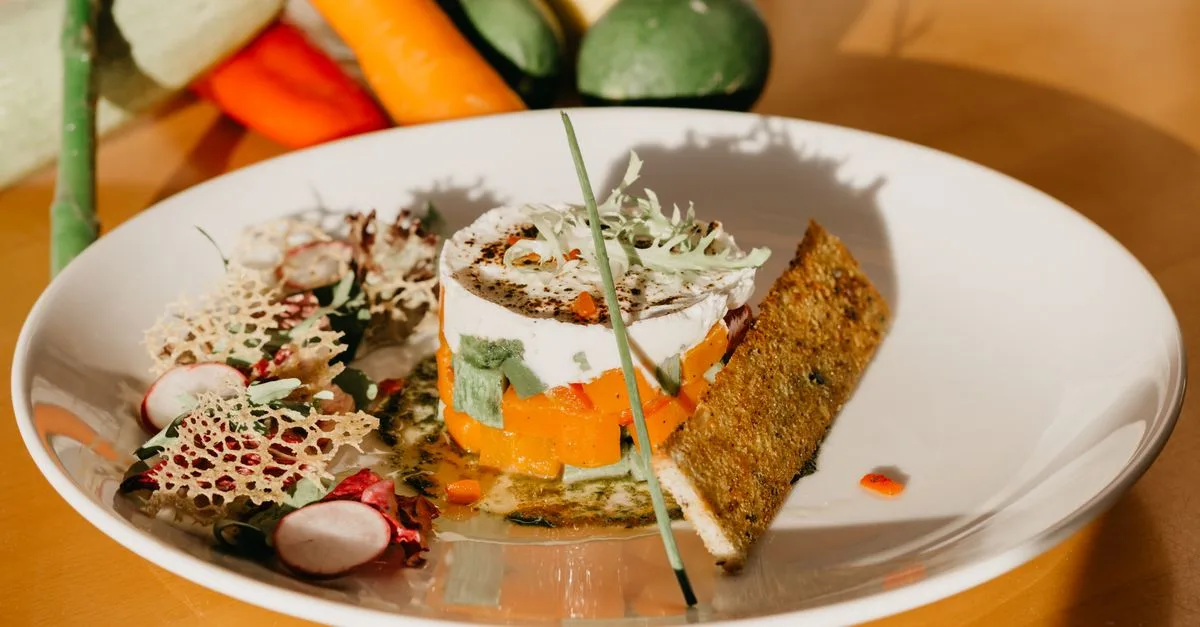 découvrez la gastronomie normande, riche en saveurs traditionnelles, produits locaux et recettes authentiques qui célèbrent le terroir de normandie.